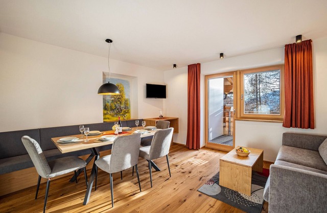Ferienwohnung 'Hubertus - Moosstock' mit Bergblick, privater Terrasse und Wi-Fi
