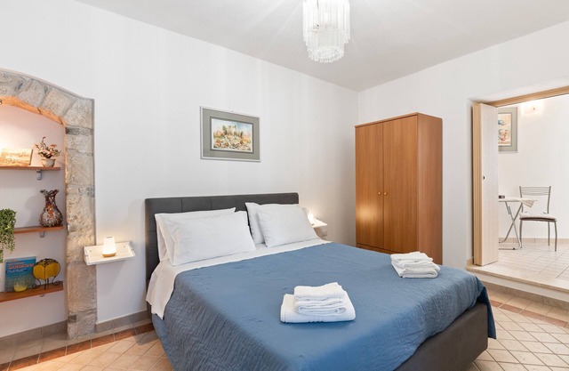 Ferienwohnung 'Il Fascino Del Borgo Al Primo Piano' mit Wi-Fi und Klimaanlage