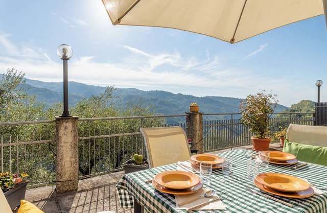 Ferienwohnung "Il Belvedere sulla Valle House" mit Bergblick, WLAN & Terrasse