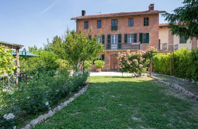 Apartment Il Cortile by Interhome