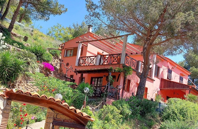 Wohnung in einer Orange Villa
