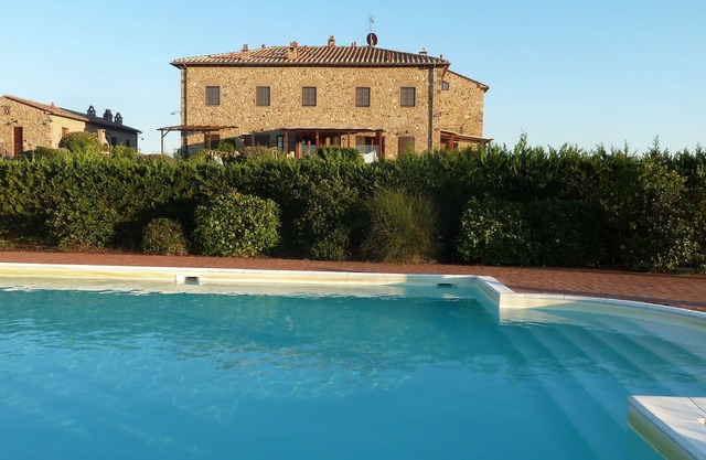 Ferienwohnung im wunderbar restaurierten, mittelalterlichen, toskanischen Dorf, nur 7km von Volterra
