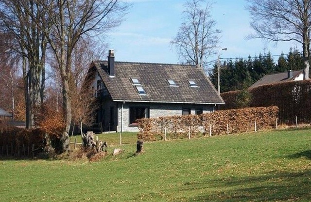 Ferienhaus in Xhoffraix mit Terrasse