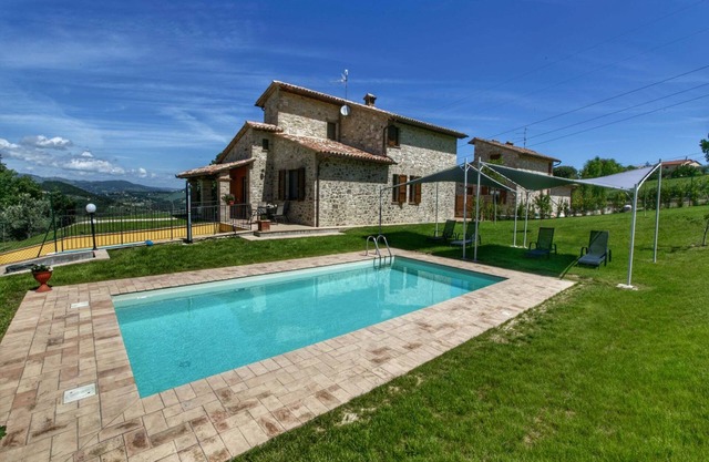 Luxuriöse Villa mit Pool in Vasciano Umbrien