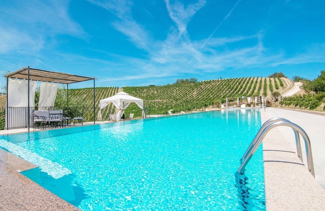 Wohnung in Grottammare mit Jacuzzi & Garten