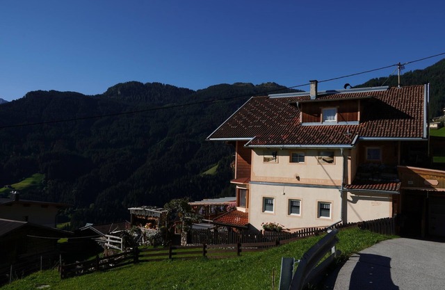 Gruppen-Ferienwohnung in Hippach mit Traumausblick