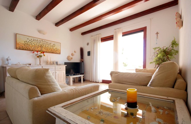 Wohnung in Villa mit herrlichem Meer- und Gartenblick