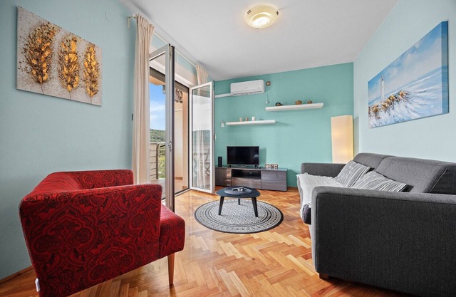 Geräumige Zwei-Zimmer-Wohnung in Kampor