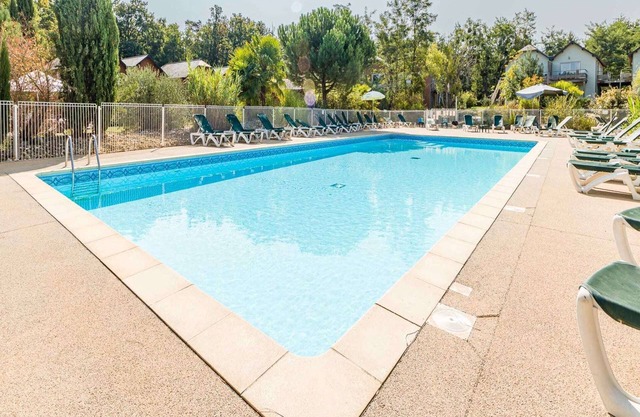 Wohnung im Loiretal mit Pool