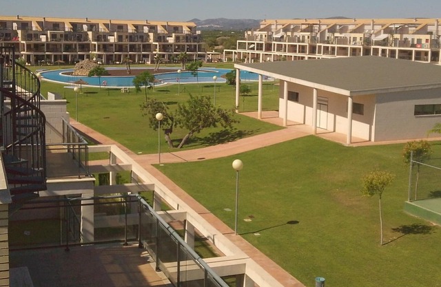 Apartment in private complex within a Golf