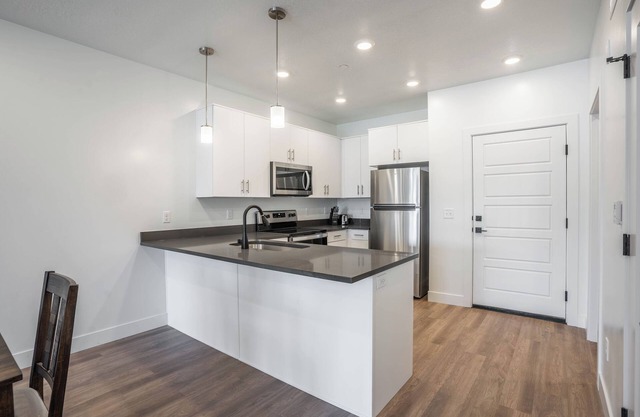 Apartment in Provo near I-15 Freeway