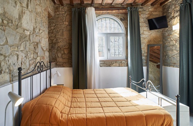 Wohnung in renoviertem Bauernhaus in typisch toskanischem Chianti-Dorf