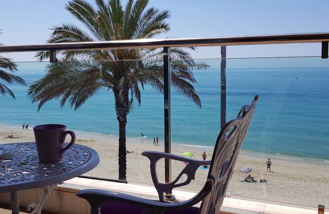Apartment in Sesimbra in 1. Reihe am Strand, mit Blick aufs Meer und Zentral