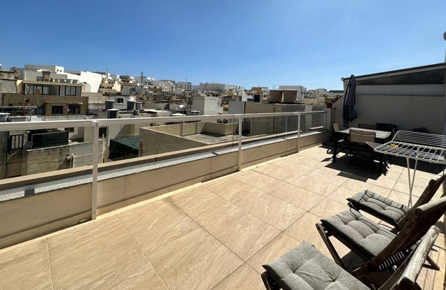 Apartment in the heart of Malta! Accommodating perfect for everyone.