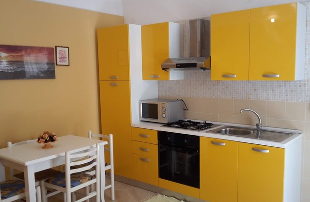 WOHNUNG IN TRAPANI CENTRE MIT HOF A 800 MT vom Meer mit WI-FI