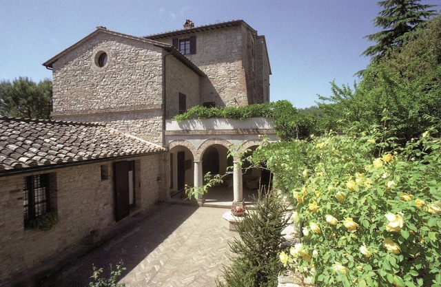 Apartment in Mantignana mit Gemeinschaftspool