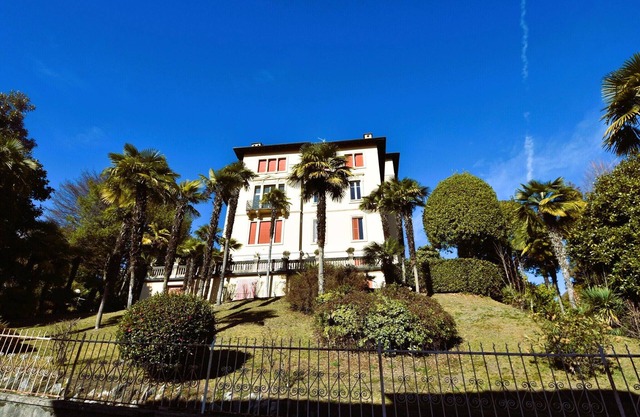 Wohnung in Vignone Villa-Umgebung
