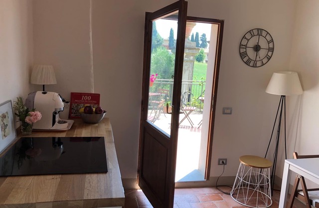 WOHNUNG IN DER VILLA EINIGE KM VON FLORENZ