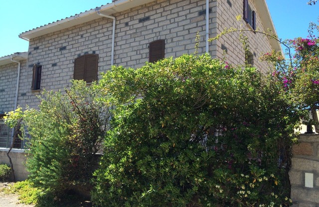 WOHNUNG IN VILLA IN LU BAGNU 5 Minuten vom Strand CASTELSARDO