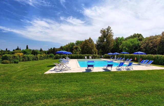 Angenehme Wohnung in einem Ferienhaus mit Pool, Klimaanlage, W-LAN, TV, Veranda, bei San Gimignano