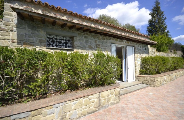 Wohnung in einem Ferienhaus mit Pool, W-LAN, Whirlpool, Klimaanlage, TV, Panoramablick, bei Cortona