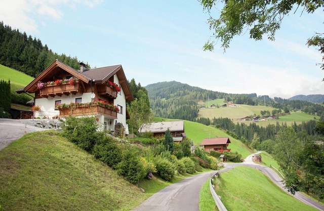 Sonnige Ferienwohnung mit Balkon
