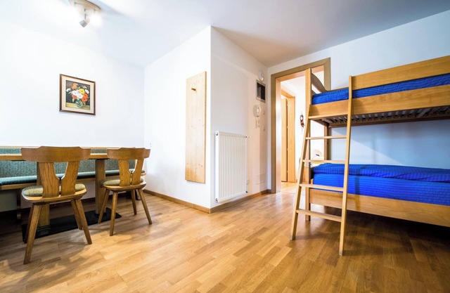 Ferienwohnung 'Issingerhof 1' mit Bergblick, Garten und WLAN