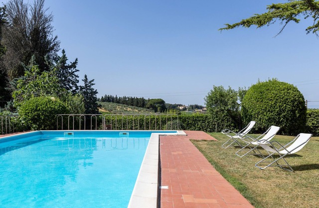 Ferienwohnung 'Vernaccia Country House - Agriturismo' mit Pool, Garten und WLAN