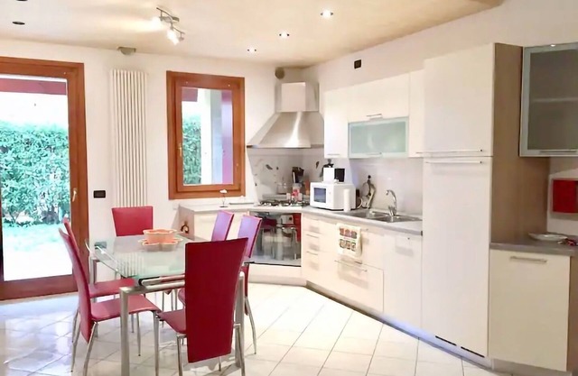 Apartment with garden in quiet and strategic location