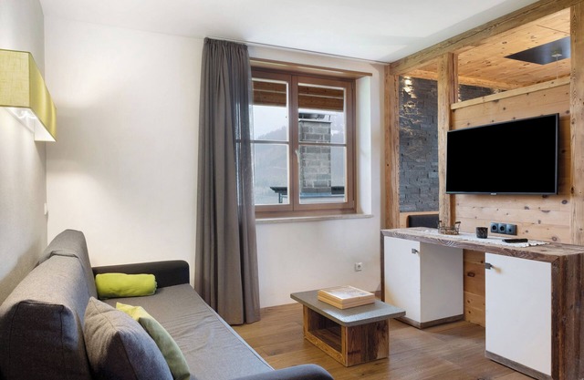 Ferienwohnung "Angerle Alm Apt Similde B" mit Privatterrasse, Gemeinschaftsgarten und WLAN