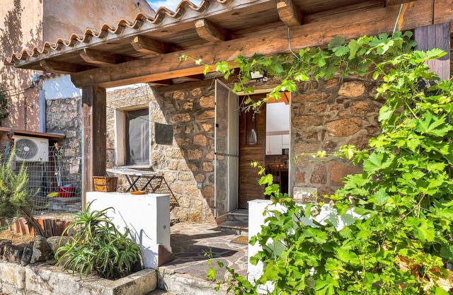 Ferienwohnung Casettina mit Klimaanlage, Balkon und Garten