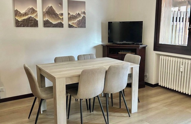 Ferienwohnung 'Casadegli Orsi' mit Bergblick, Balkon und Wi-Fi