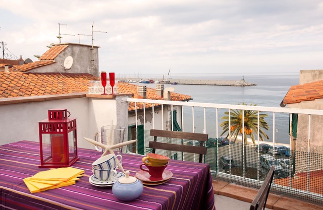 Wohnung mit Terrasse zum Meer