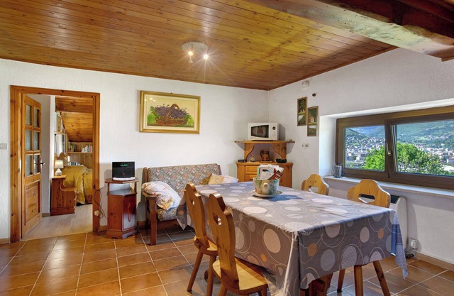 Ferienwohnung 'Emilia' mit Bergblick, privatem Garten und Wi-Fi