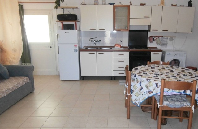 Wohnung in den Hügeln mit Blick auf das Meer