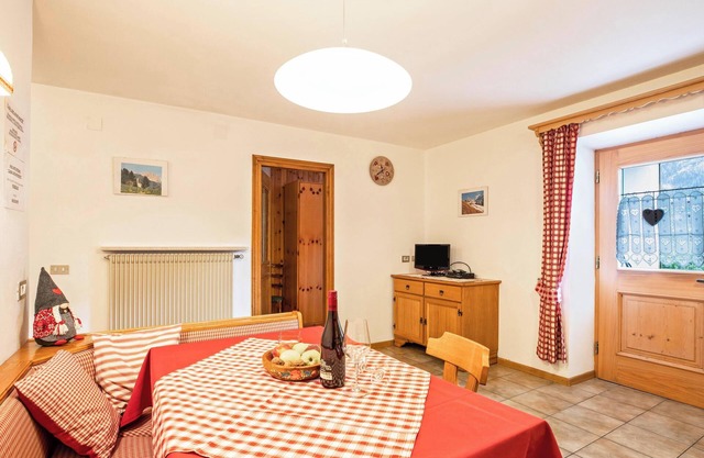 Ferienwohnung "Ciasa Lino Sas da le Undesc" mit Blick auf die Berge & WLAN