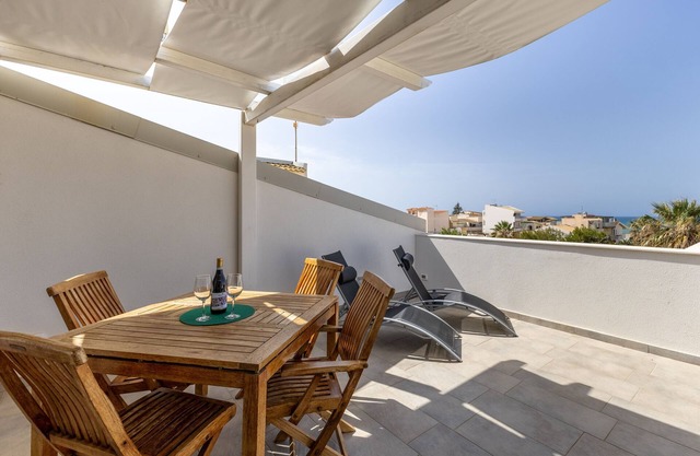 Ferienwohnung 'Appartamento Sole' mit Meerblick, WLAN und Klimaanlage