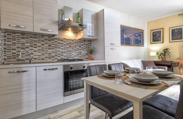 Apartment "Relax House and Fitness 8" with Balcony and Wi-Fi.