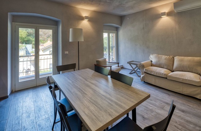 Apartment just minutes from downtown and the beach.