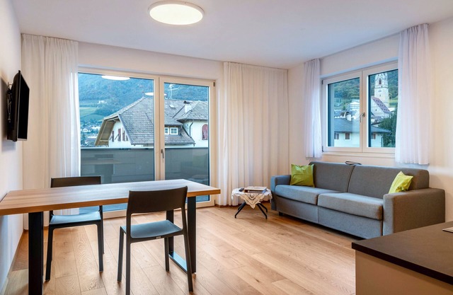 Ferienwohnung "Karin - Cabernet" mit Gemeinschaftsterrasse und WLAN