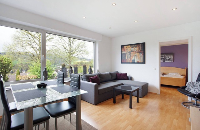 Ferienwohnung "Keil" mit Bergblick, privater Terrasse und WLAN