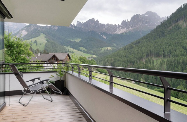 Ferienwohnung 'König Laurin' mit Bergblick, Gemeinschaftsterrasse und Wi-Fi
