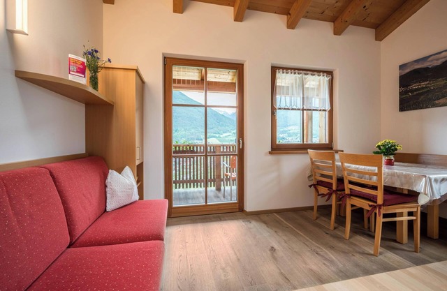 Ferienwohnung "Kreuzhof rechts" mit Bergblick, WLAN, Balkon & Garten