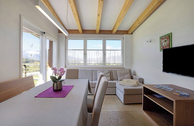 Ferienwohnung "Kronsun - Kraft" mit Bergblick, Balkon & Garten