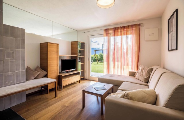Ferienwohnung "Kronsun - Ruhe" mit Bergblick, Balkon & Garten