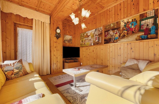 Ferienwohnung 'La Casa Di Nonna Elena Piano Primo' mit Bergblick, Privatem Garten und WLAN