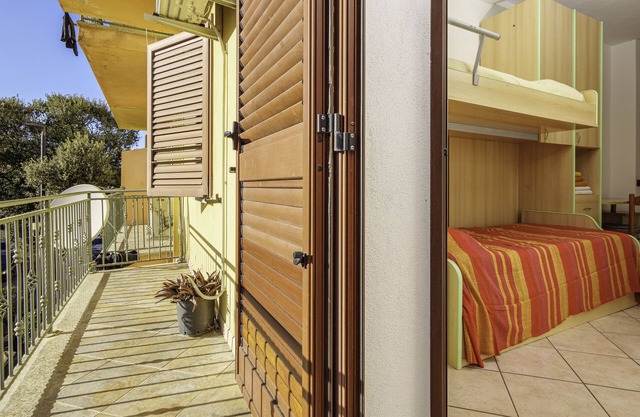 Apartment 'La Caletta A Due Passi Dal Mare ' with Mountain View, Balcony and Air Conditioning
