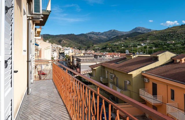 Ferienwohnung 'La Casa Del Cuore' mit Bergblick, Wi-Fi und Klimaanlage