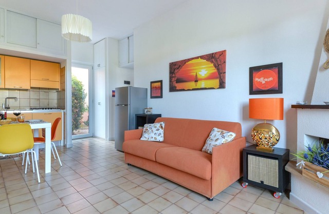 Apartment 'La Casina Di Cavo' with Private Garden and Air Conditioning