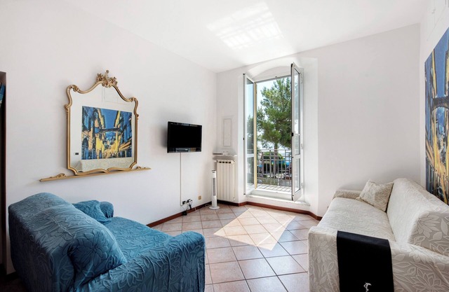 Ferienwohnung 'La Finestra Sul Mare' mit Meerblick und Balkon